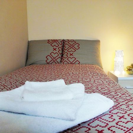 Apartamentos Decada Málaga Szoba fotó