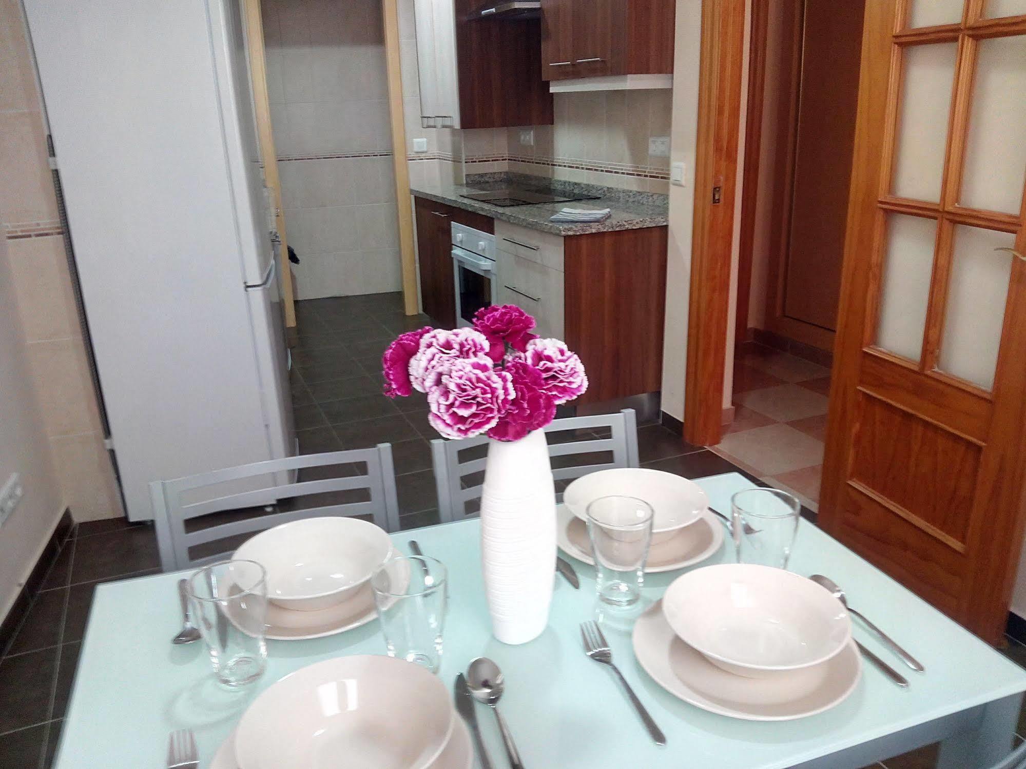 Apartamentos Decada Málaga Kültér fotó
