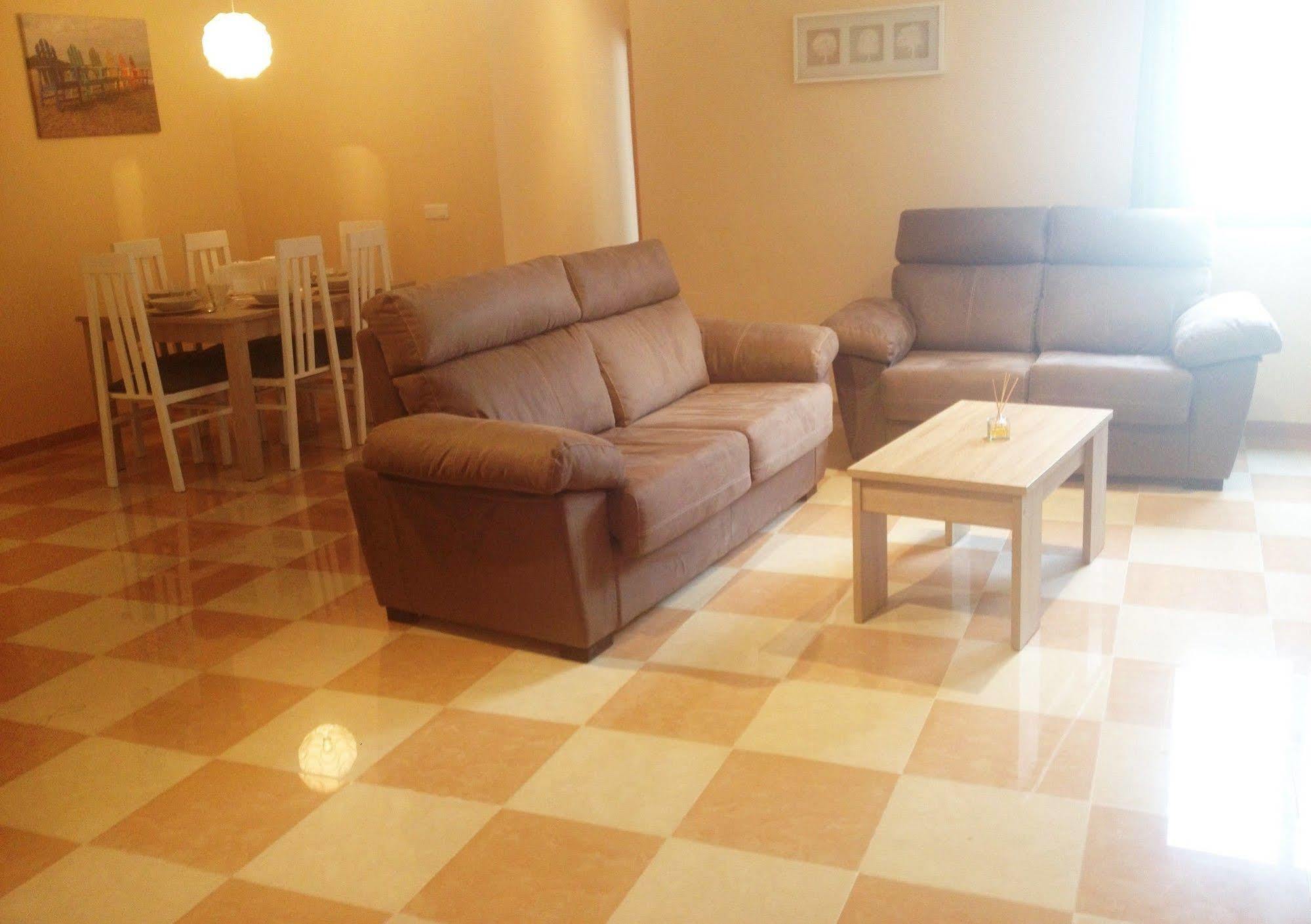 Apartamentos Decada Málaga Kültér fotó