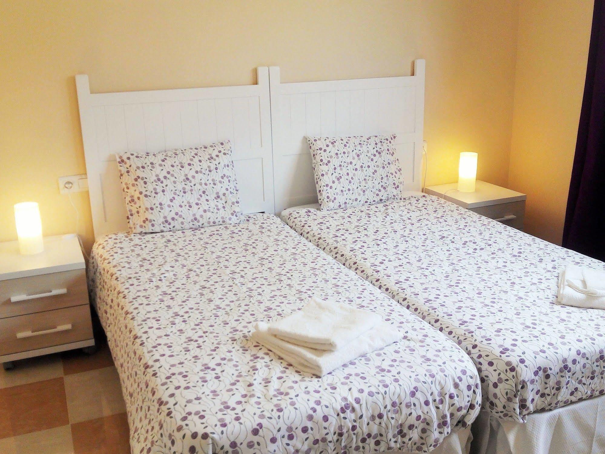Apartamentos Decada Málaga Kültér fotó
